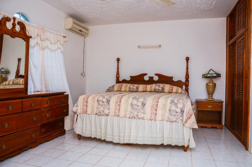 Vanvilla Guest House Negril Chambre photo