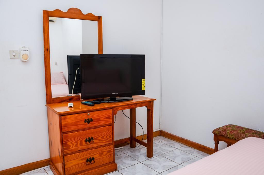Vanvilla Guest House Negril Chambre photo