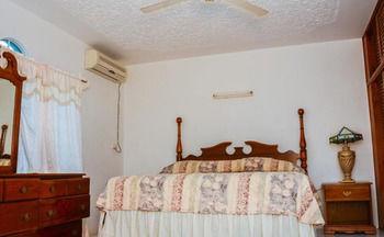 Vanvilla Guest House Negril Extérieur photo